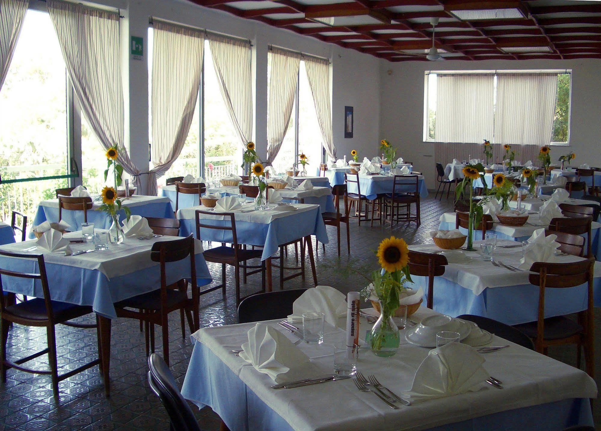 בטיפאליה Albergo Riviera Spineta מראה חיצוני תמונה